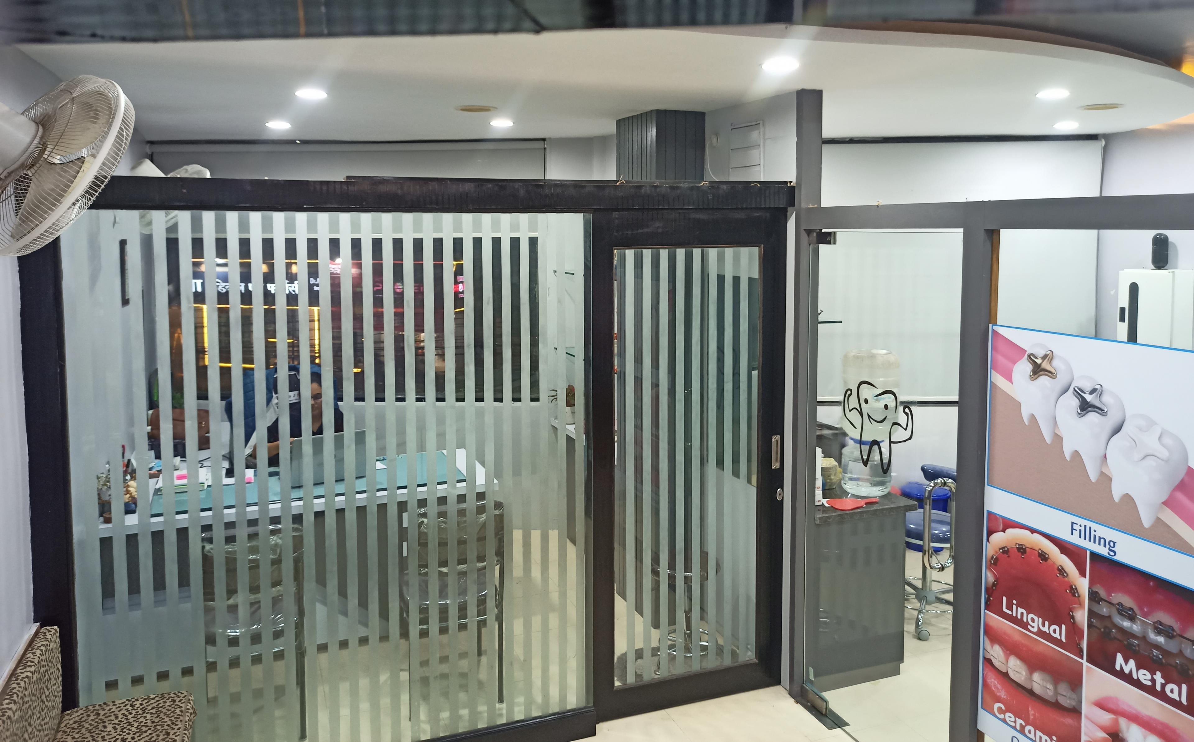 Modern dental chair and equipment at Suman Dental Care